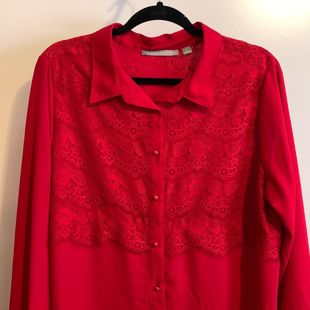 Valerie Stevens Red Lace Top XL